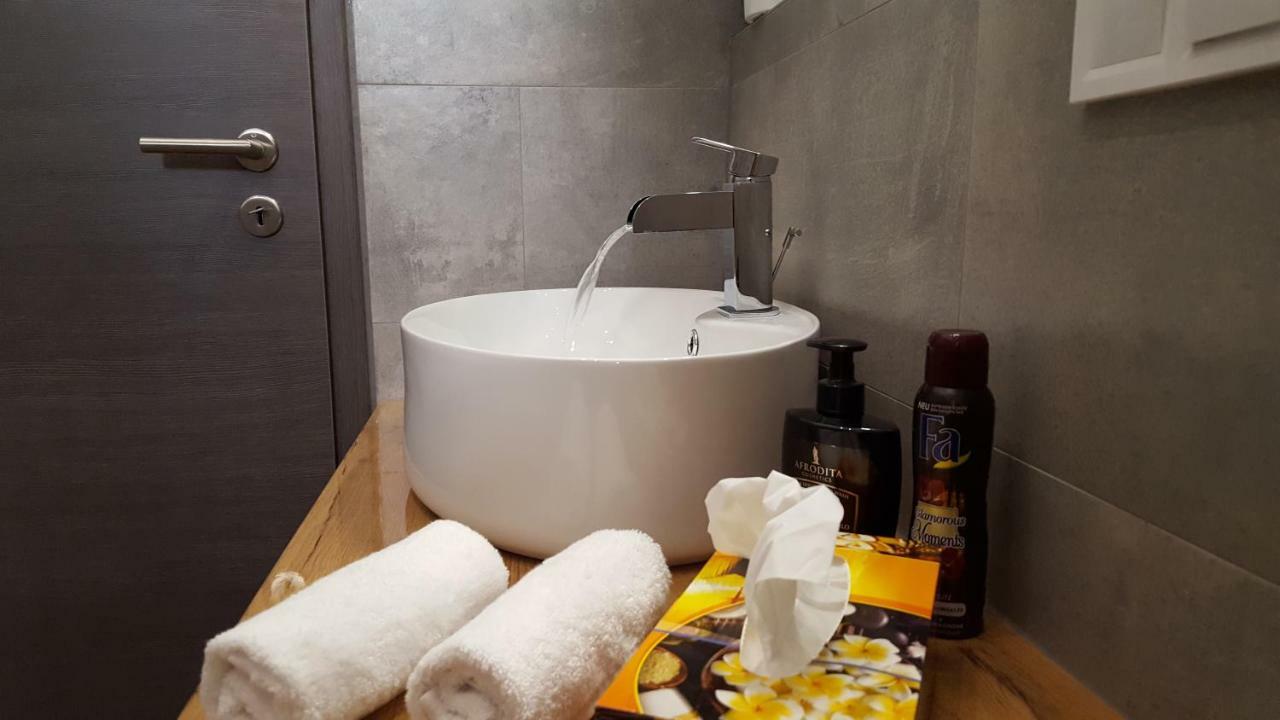 Apartment Imperia *** Пула Екстер'єр фото