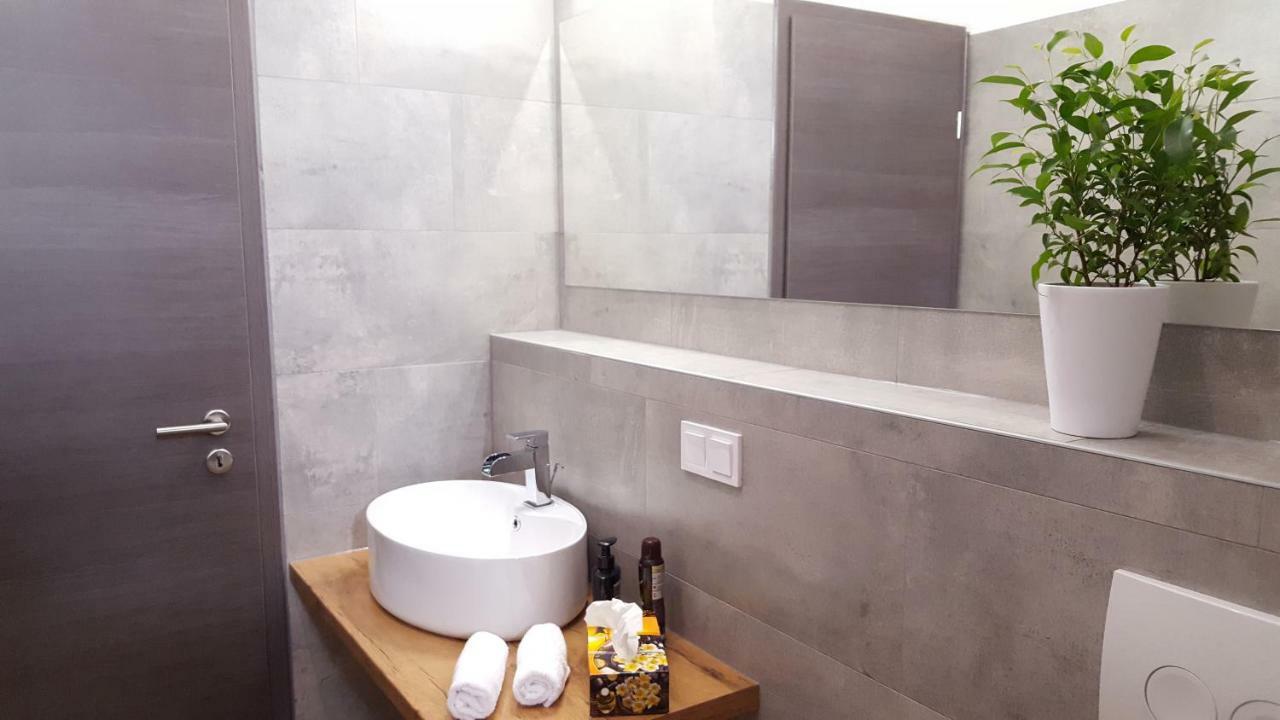 Apartment Imperia *** Пула Екстер'єр фото